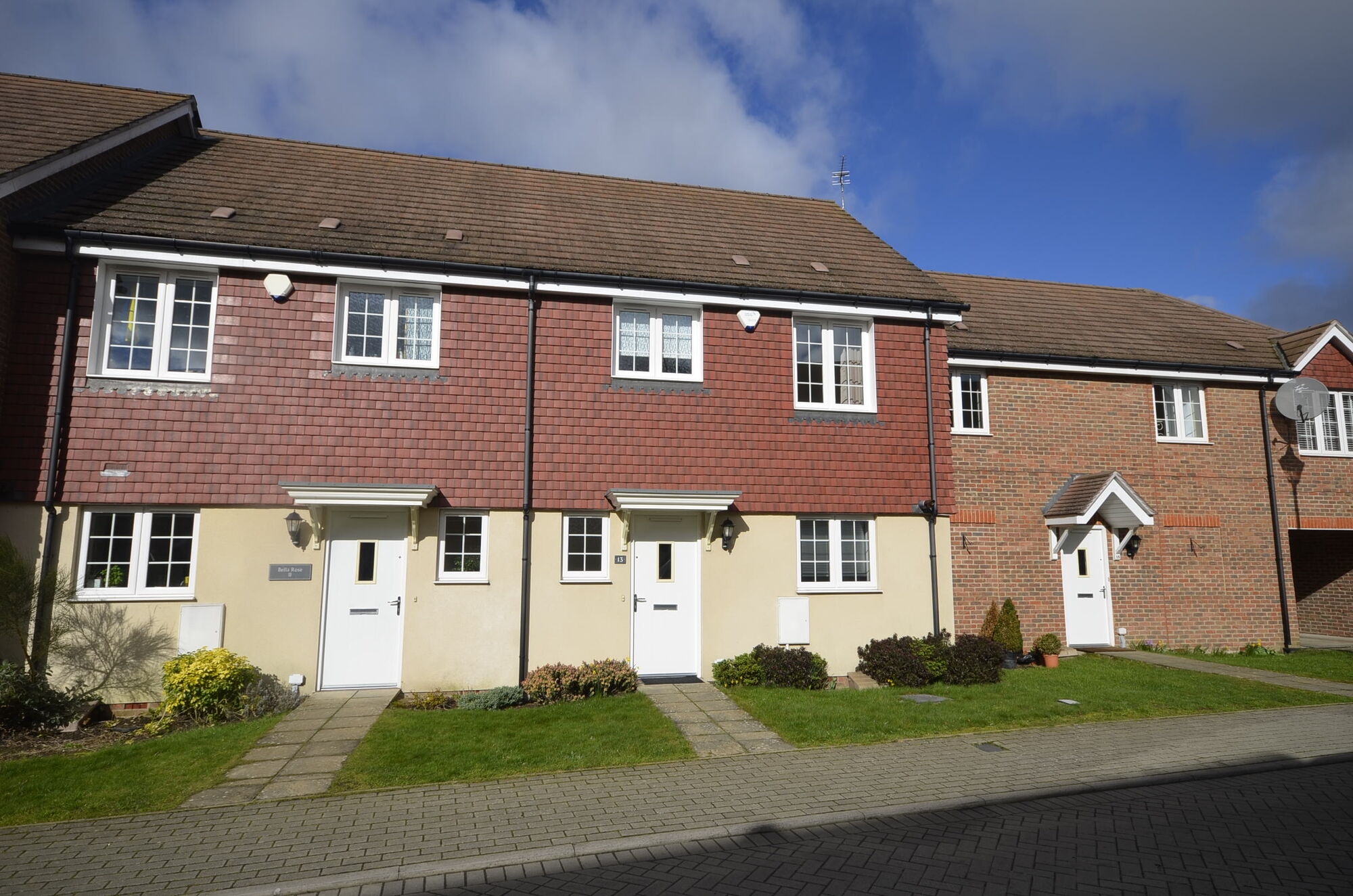 3 bedroom mid terraced house to rent, Available unfurnished from 31/12/2025 Brudenell Close, Amersham, HP6, main image