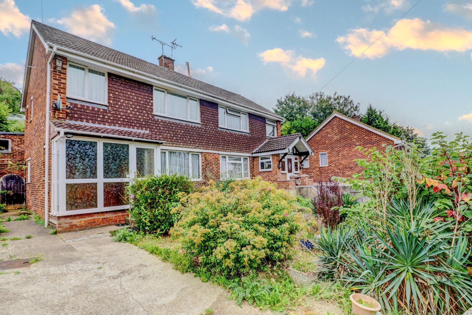 3 bedroom semi detached house for sale Hicks Farm Rise, High Wycombe, HP13, main image