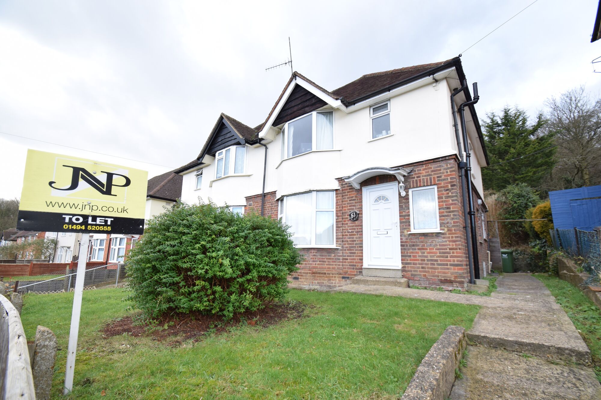 3 bedroom semi detached house to rent, Available now Underwood Road, High Wycombe, HP13, main image
