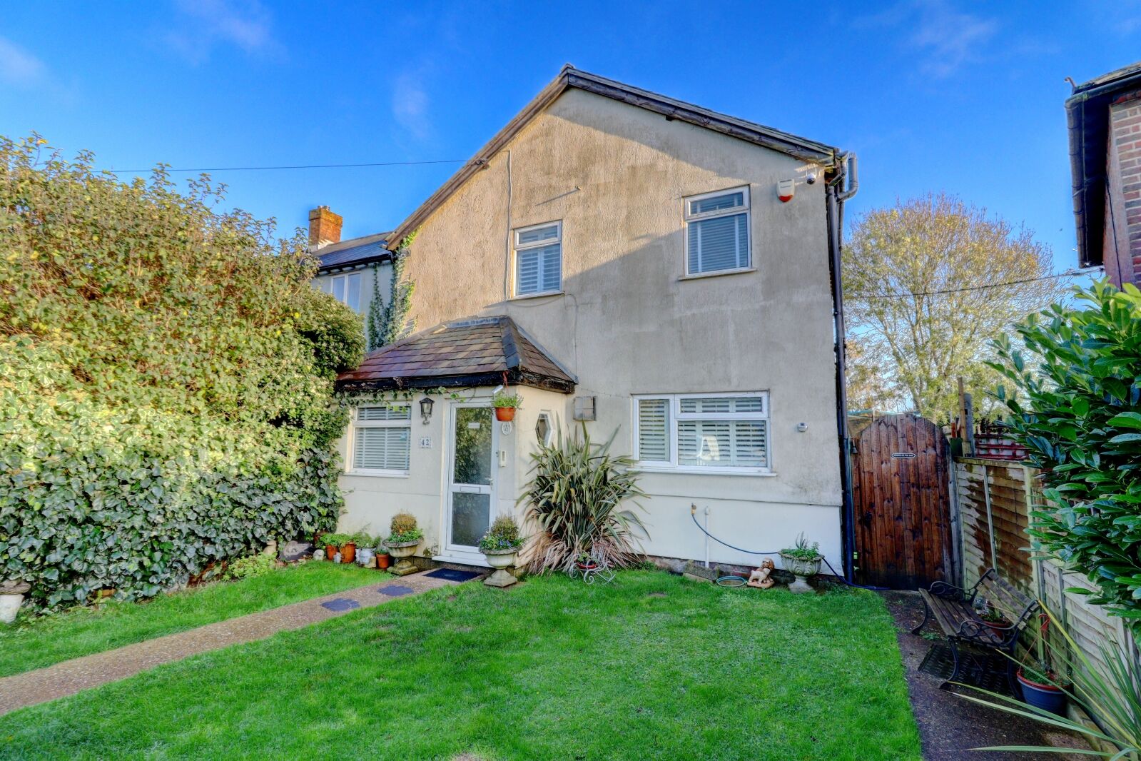 2 bedroom end terraced house for sale Tower Street, High Wycombe, HP13, main image