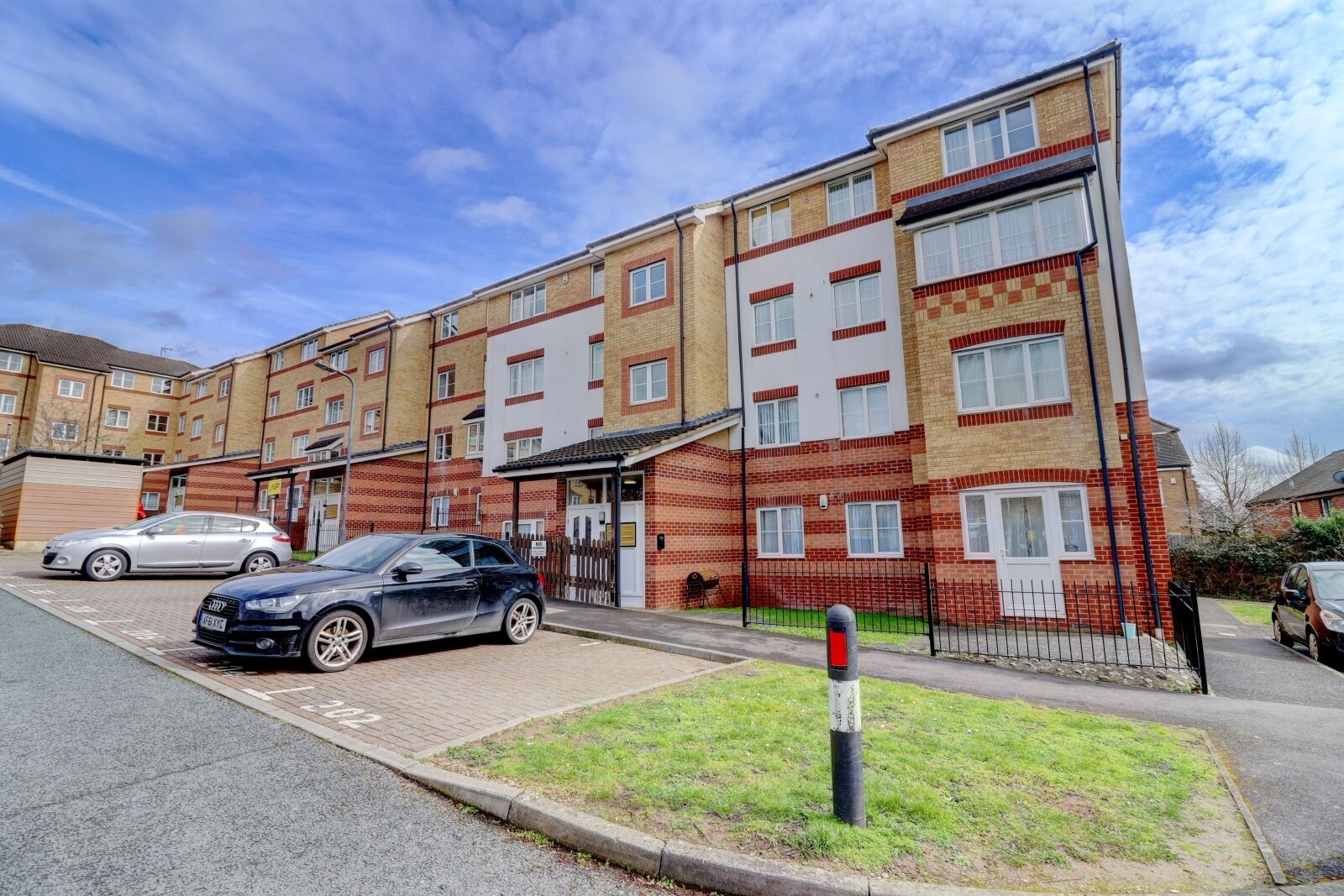 1 bedroom  flat to rent, Available unfurnished from 08/05/2025 Princes Gate, High Wycombe, HP13, main image