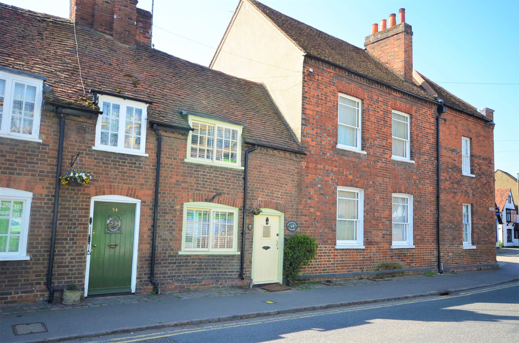 2 bedroom mid terraced house to rent, Available unfurnished from 22/03/2025 The Broadway, Amersham, HP7, main image