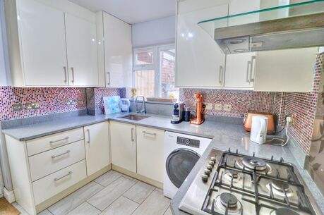 3 bedroom semi detached house to rent, Available unfurnished from 14/02/2025