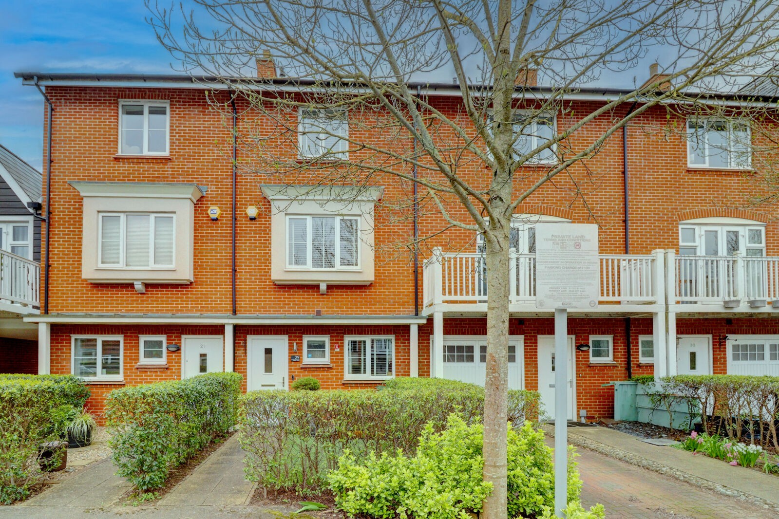 3 bedroom mid terraced house for sale Sierra Road, High Wycombe, HP11, main image