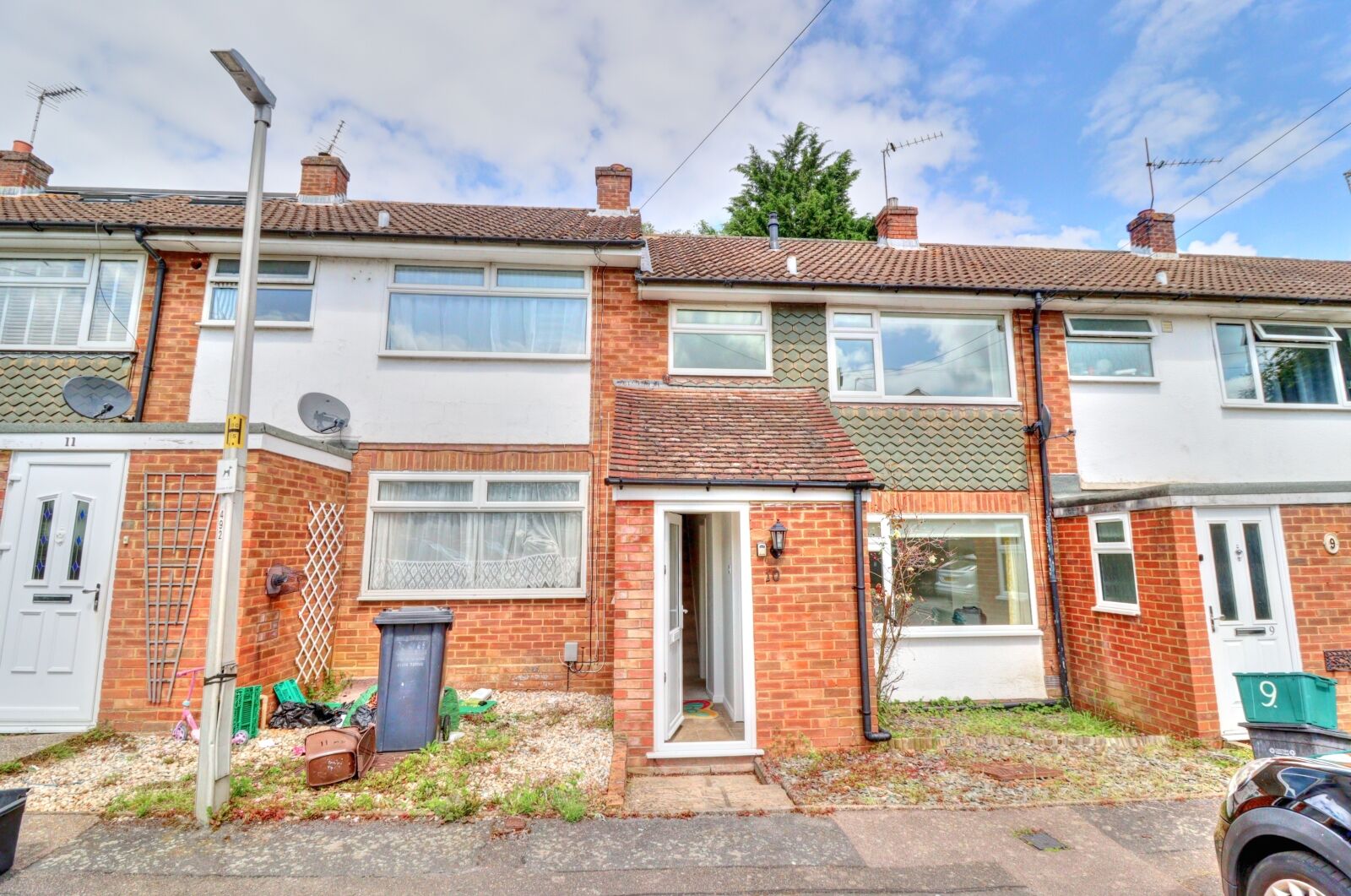 3 bedroom mid terraced house to rent, Available now Meadow Drive, Amersham, HP6, main image