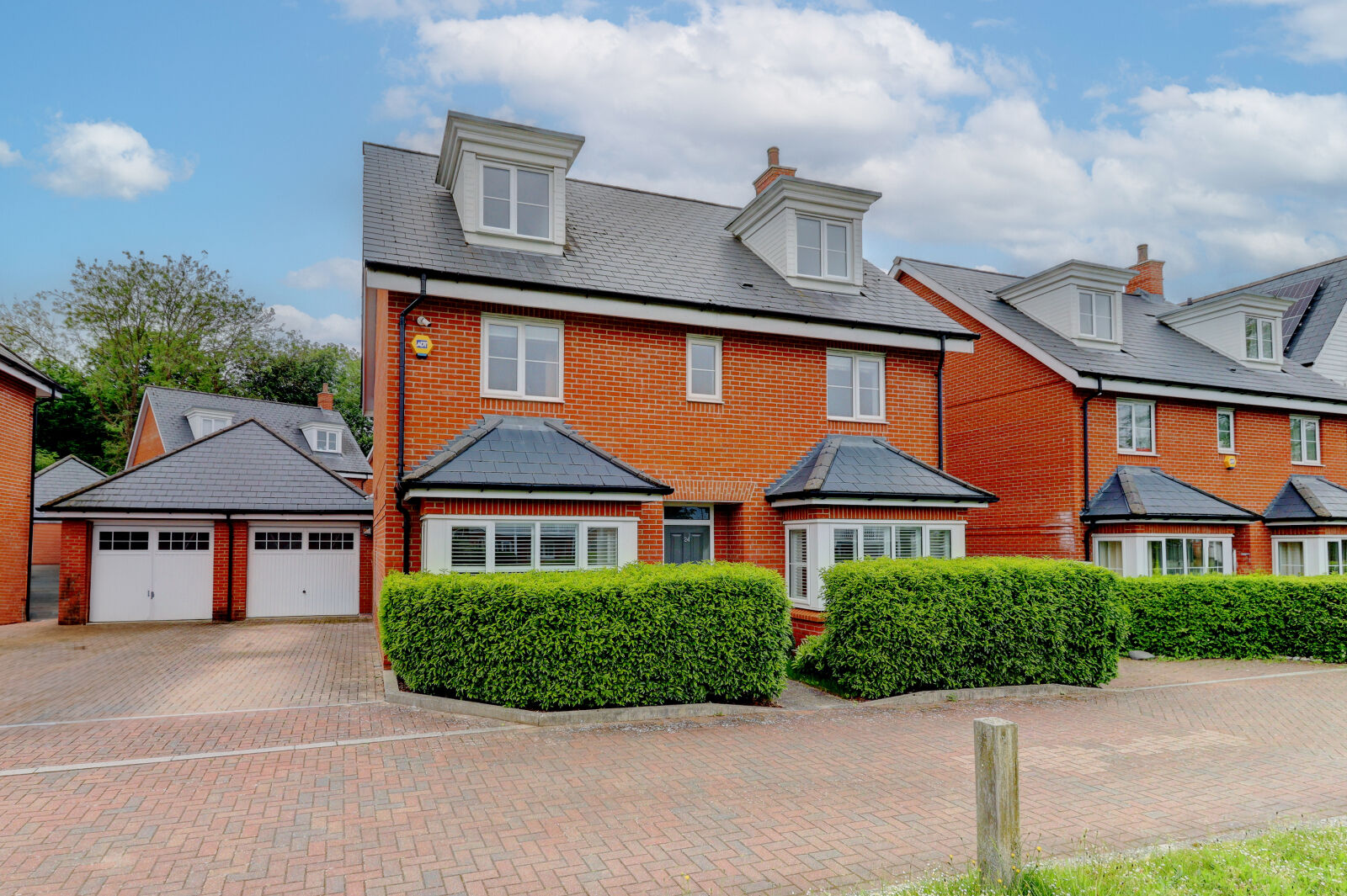 5 bedroom detached house for sale Chartwell Way, High Wycombe, HP11, main image