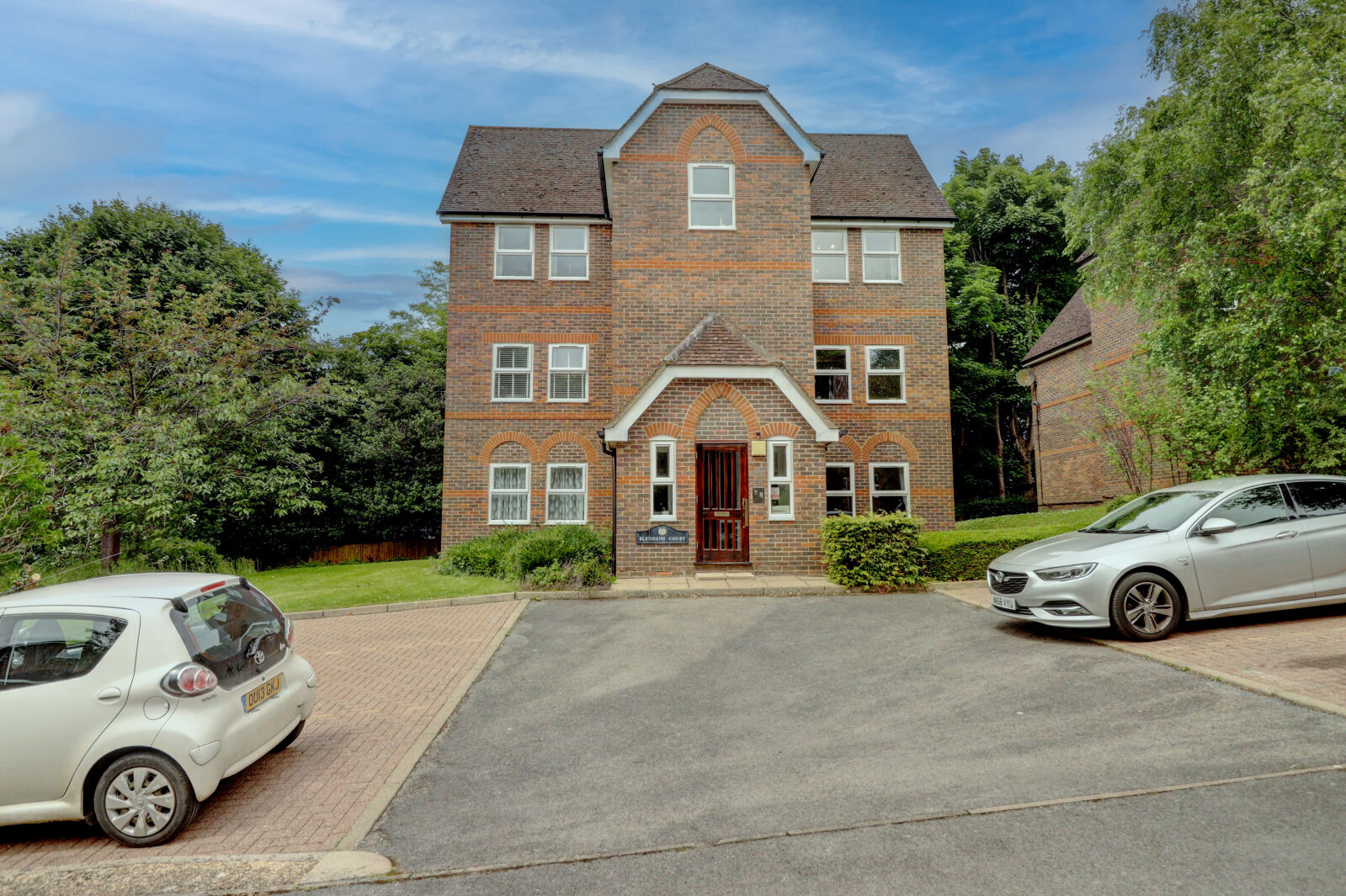 2 bedroom  flat for sale Malmers Well Road, High Wycombe, HP13, main image