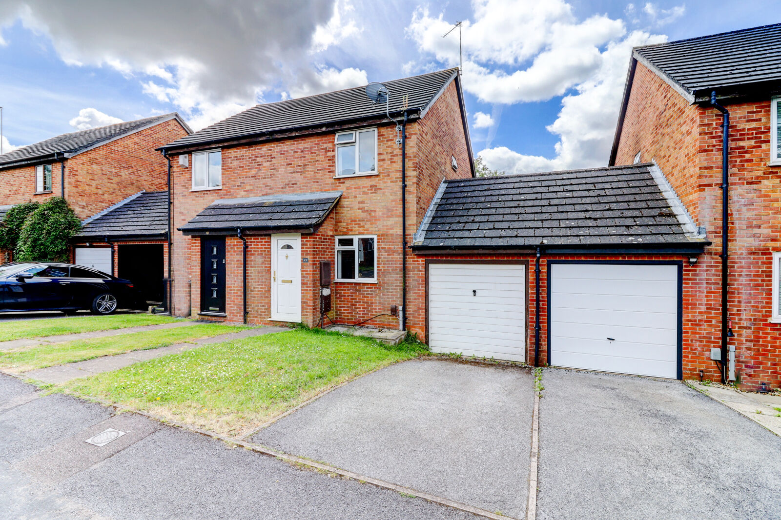 2 bedroom semi detached house for sale Miersfield, High Wycombe, HP11, main image
