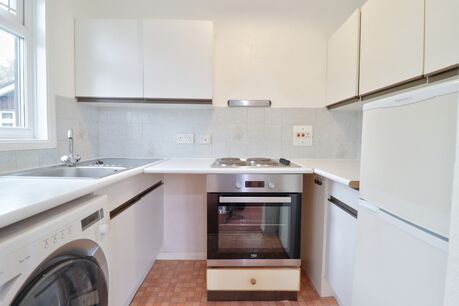1 bedroom  flat to rent, Available unfurnished from 16/08/2024