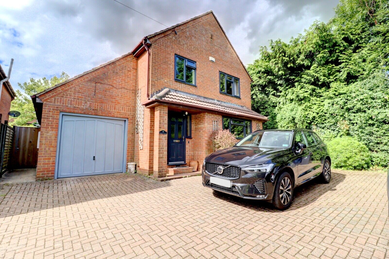 4 bedroom detached house for sale Sunny Bank, High Wycombe, HP15, main image
