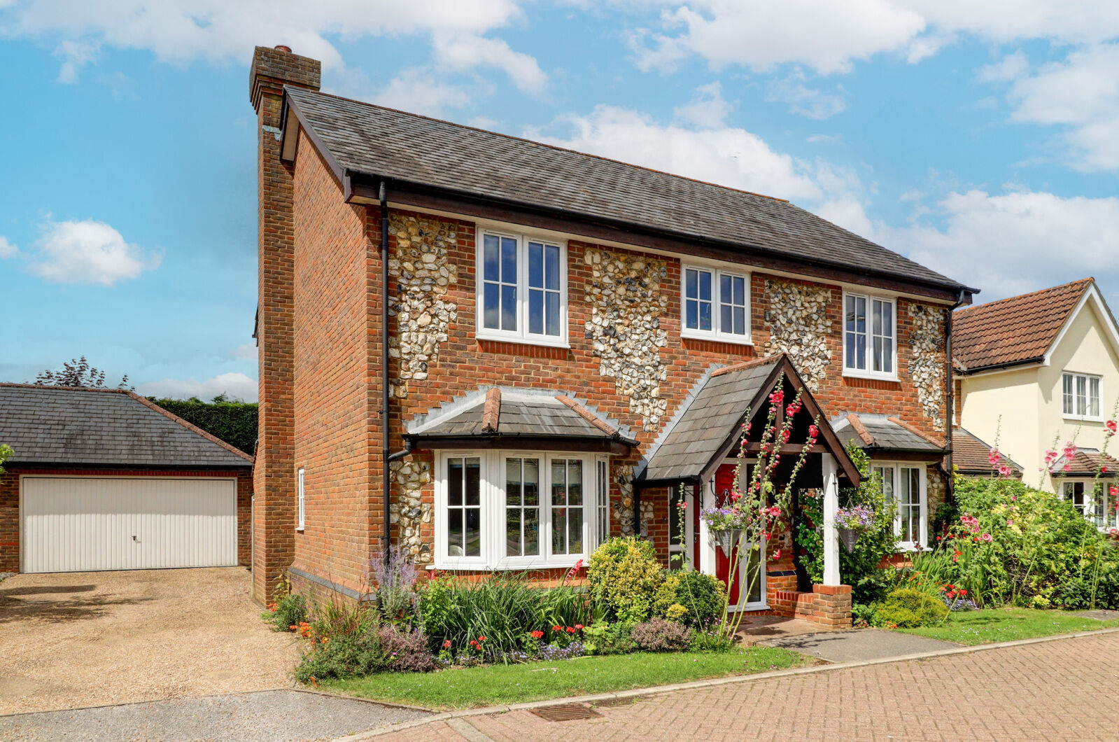 4 bedroom detached house for sale Gables Meadow, Holmer Green, HP15, main image