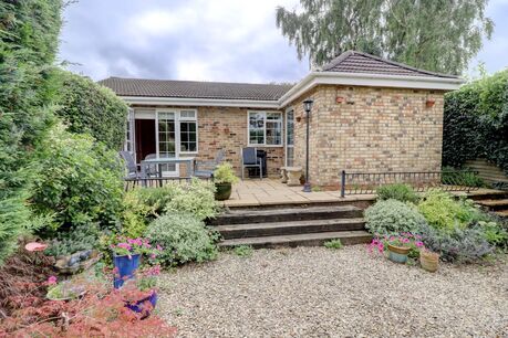 3 bedroom detached bungalow for sale