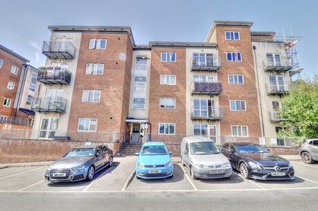 1 bedroom  flat to rent, Available from 15/10/2024