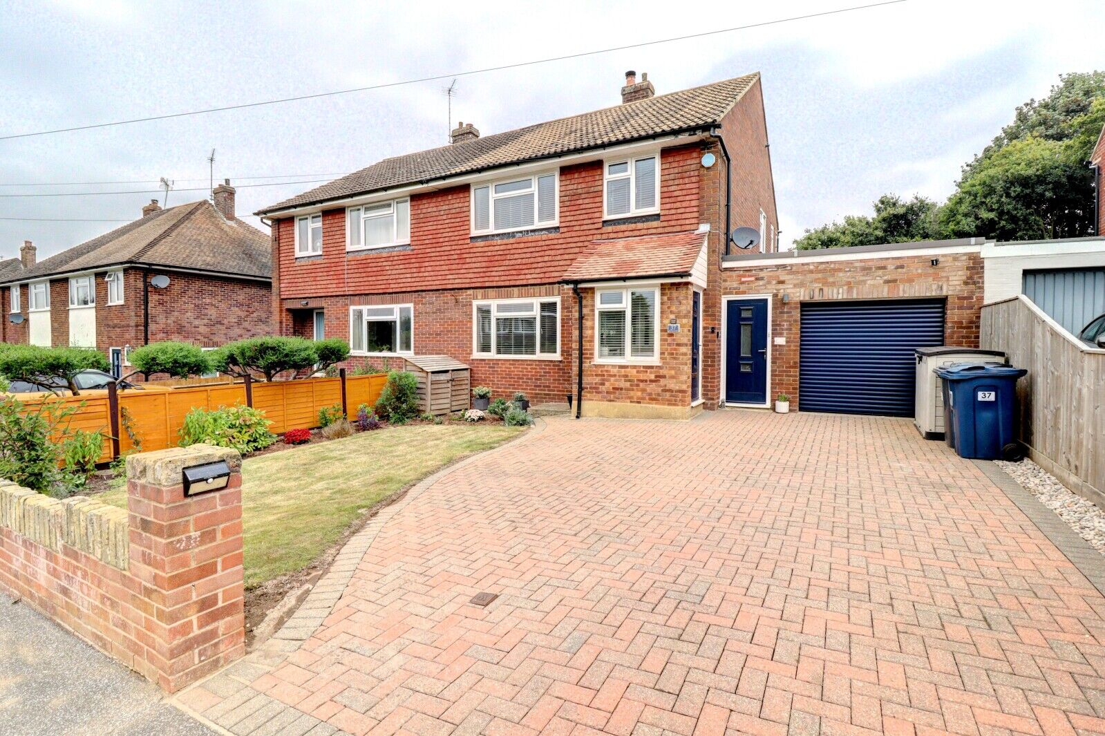 3 bedroom semi detached house for sale Brackley Road, High Wycombe, HP15, main image