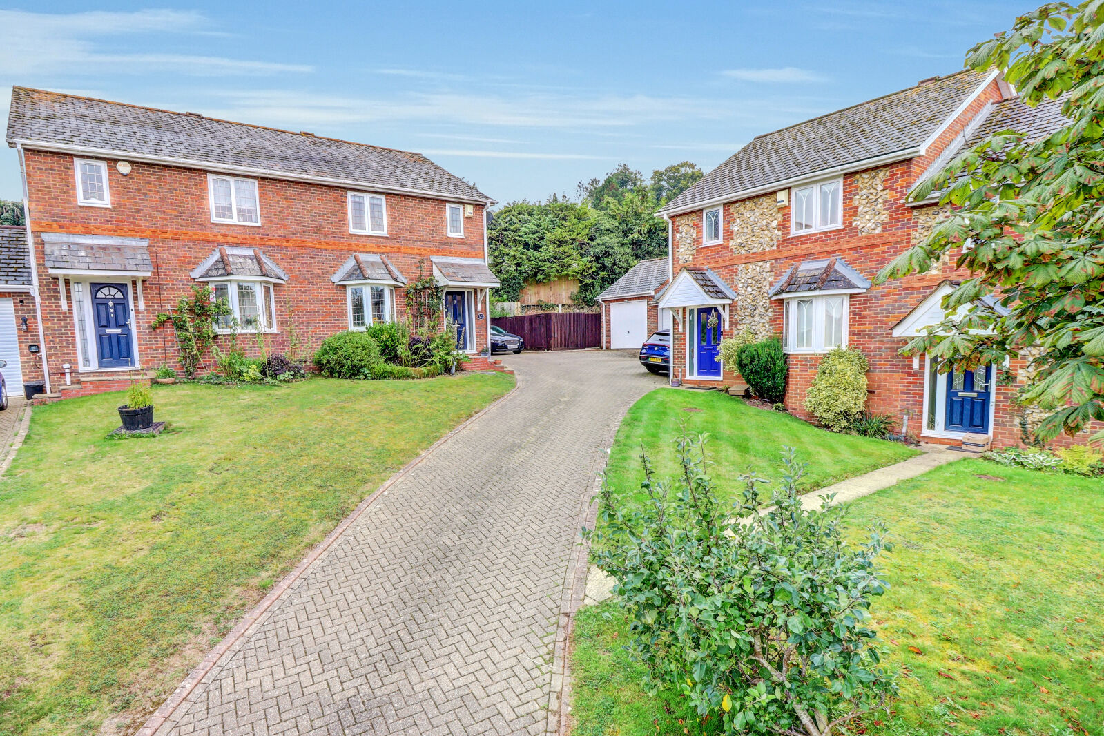 3 bedroom semi detached house for sale Woodbank, Princes Risborough, HP27, main image