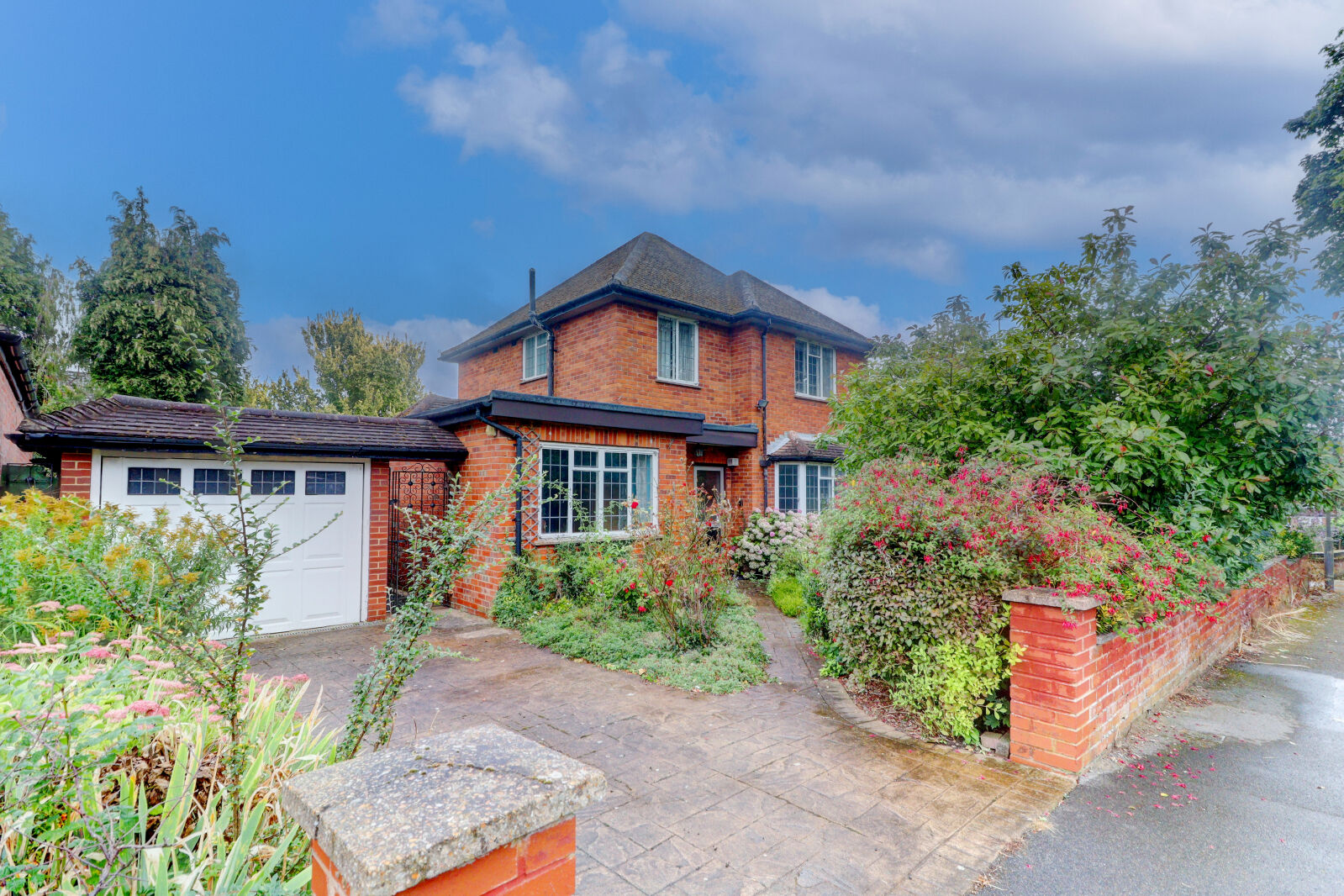 3 bedroom detached house for sale Totteridge Lane, High Wycombe, HP13, main image