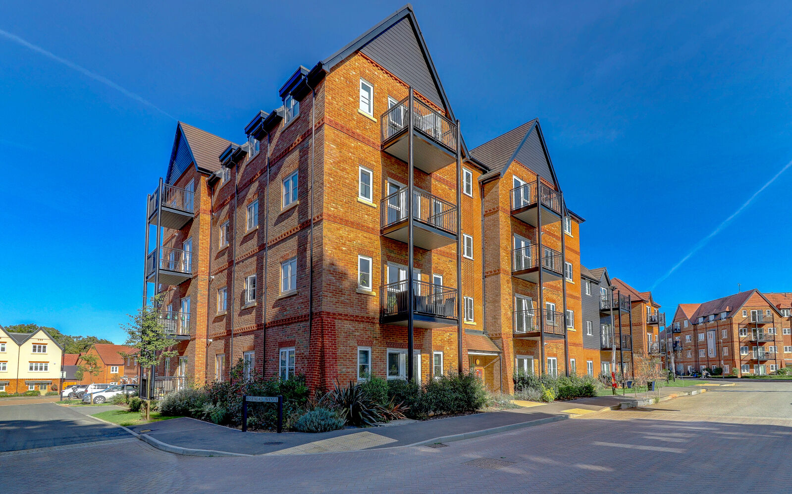 2 bedroom  flat for sale Aspen Road, High Wycombe, HP10, main image