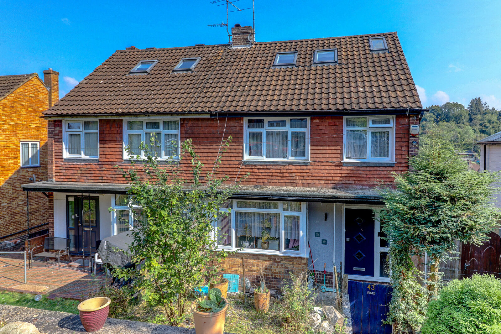 4 bedroom semi detached house for sale Deeds Grove, High Wycombe, HP12, main image