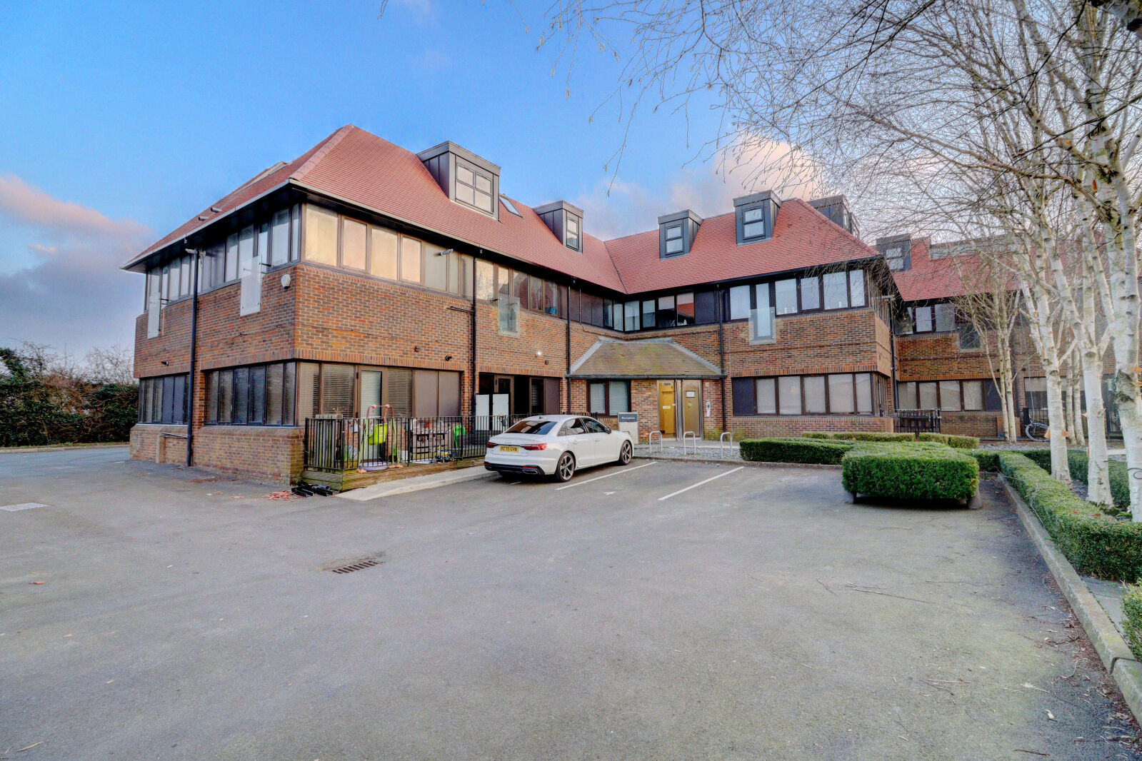 2 bedroom  flat for sale Swilley Gardens, Stokenchurch, HP14, main image