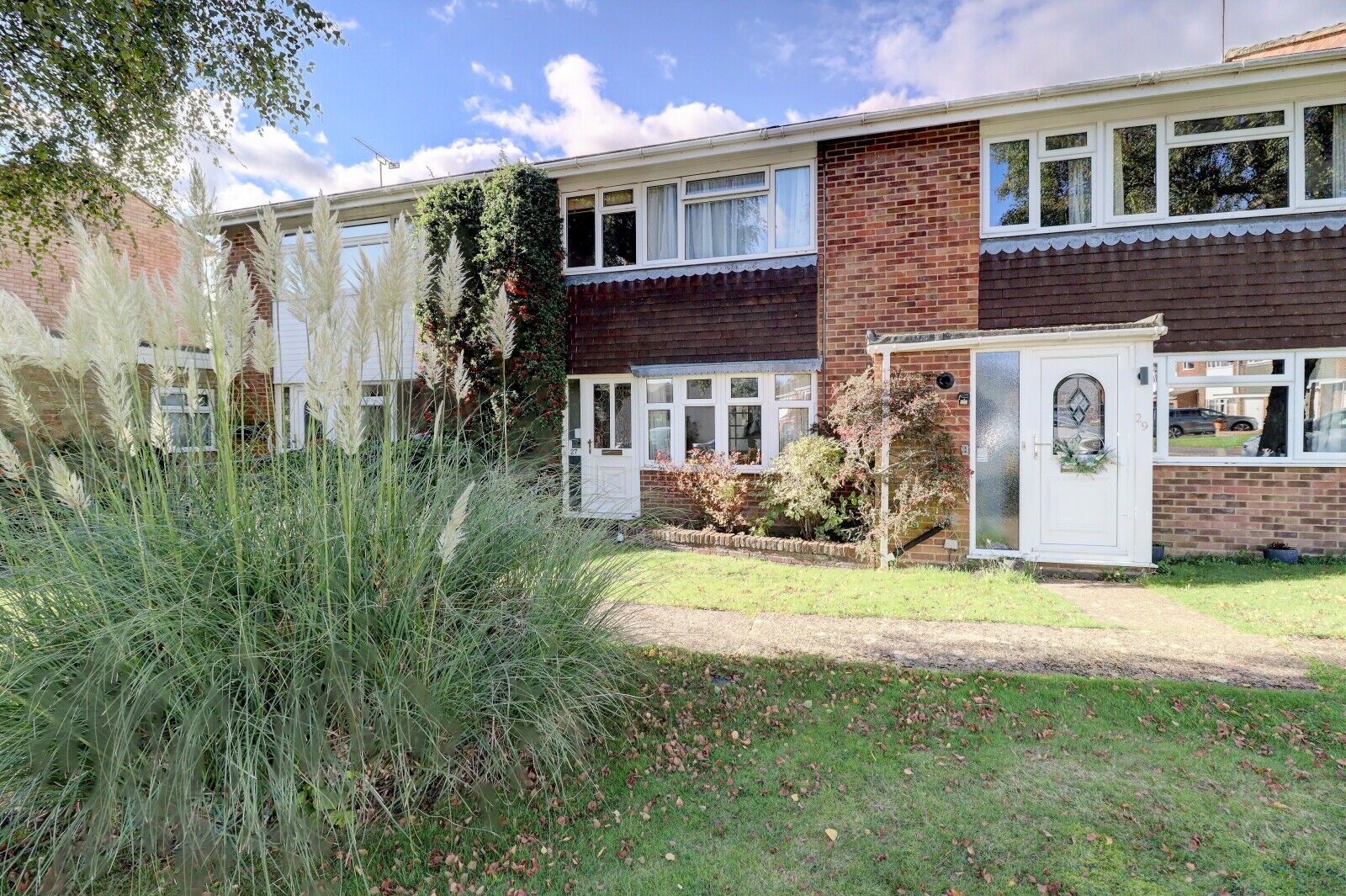 3 bedroom mid terraced house for sale Wellfield, High Wycombe, HP15, main image