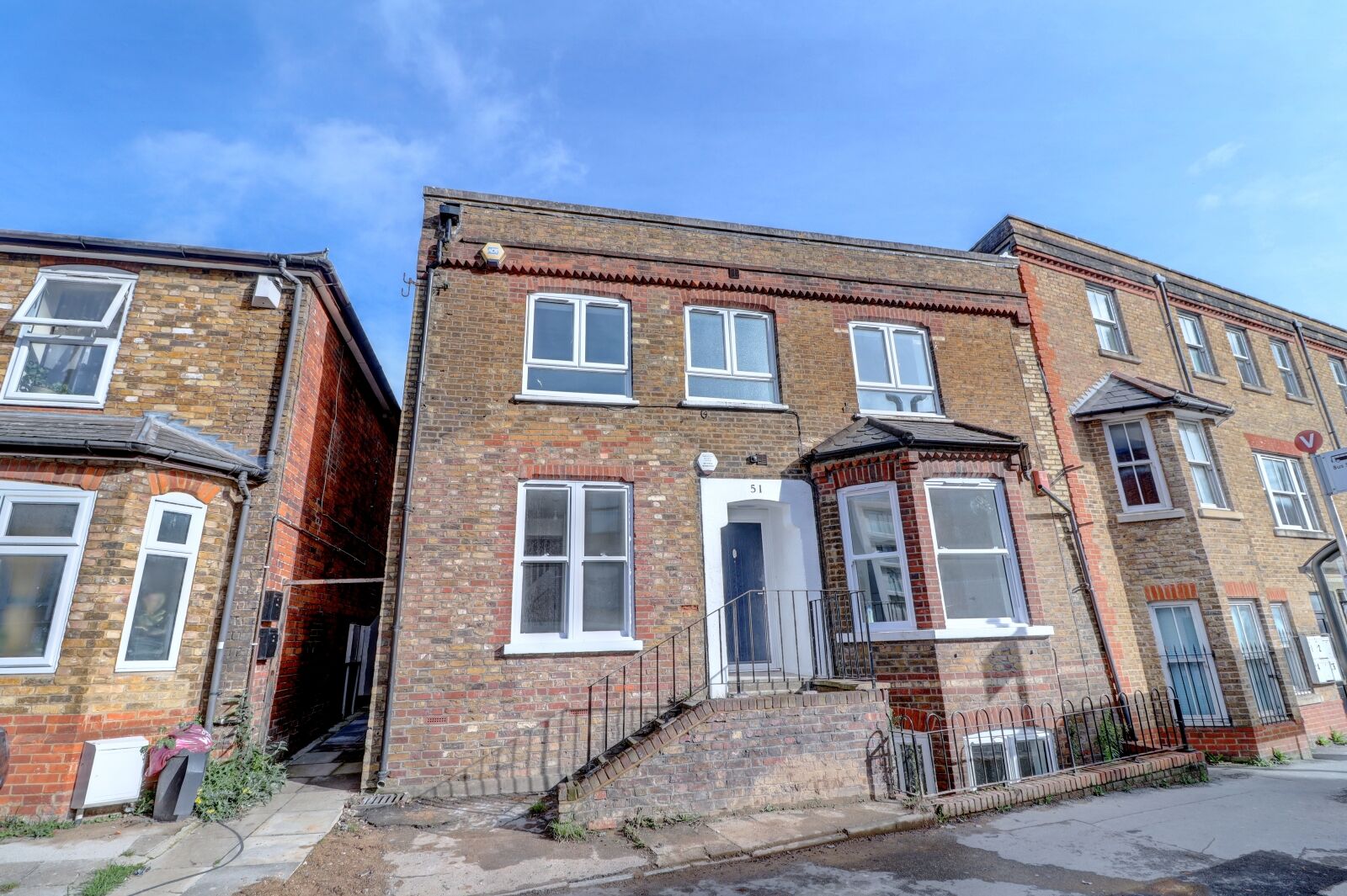 1 bedroom  flat to rent, Available unfurnished now Castle Street, High Wycombe, HP13, main image