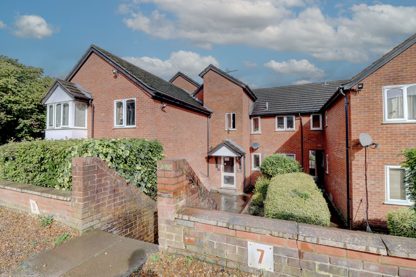 2 bedroom  flat for sale Abercromby Avenue, High Wycombe, HP12, main image