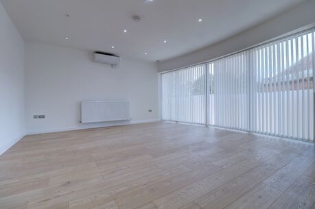 1 bedroom  flat to rent, Available unfurnished now