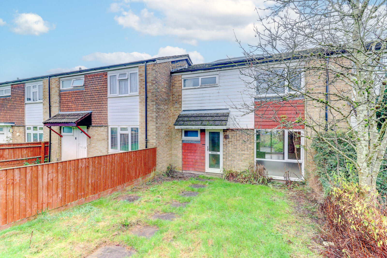 3 bedroom mid terraced house for sale Hithercroft Road, High Wycombe, HP13, main image