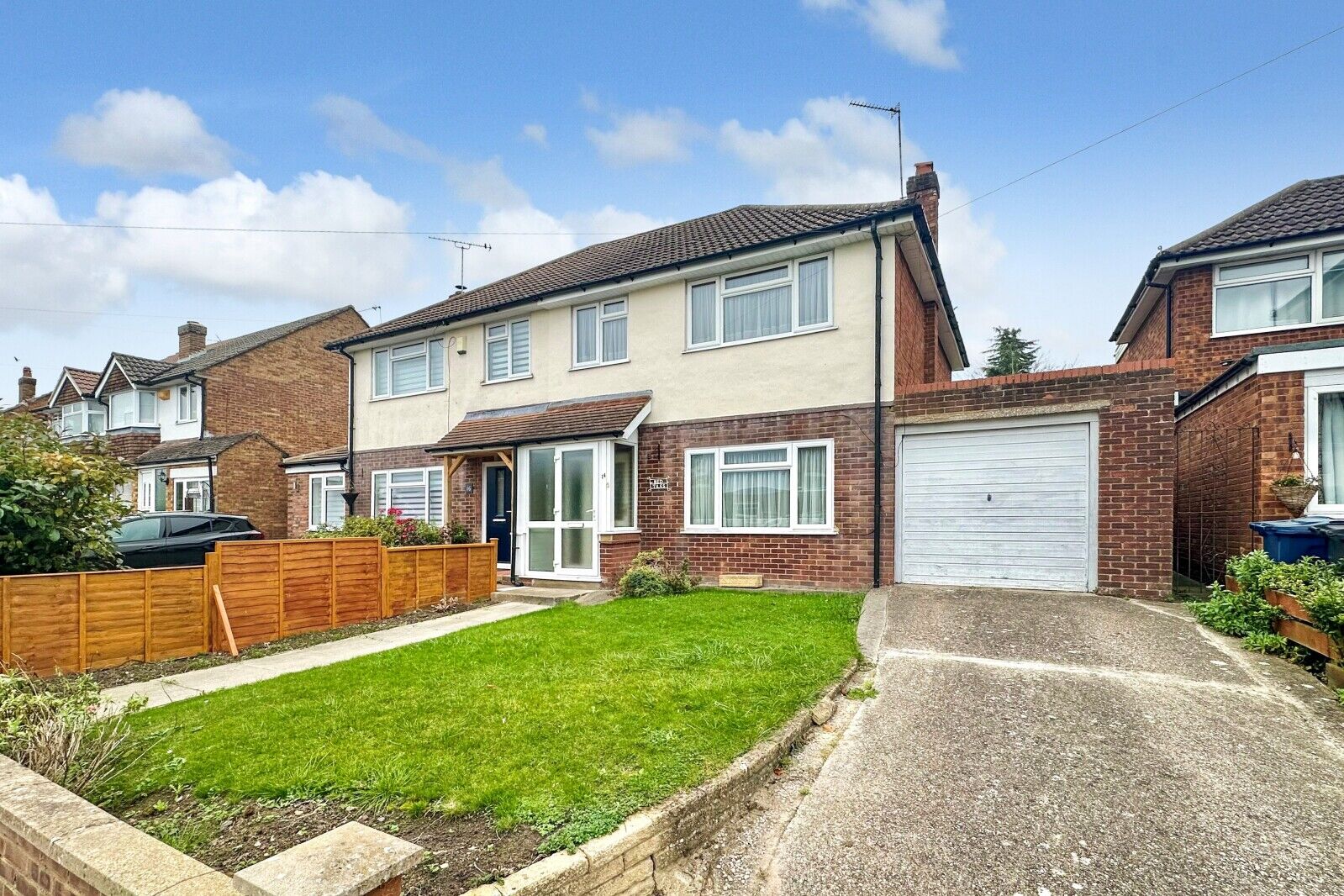 3 bedroom semi detached house for sale Westmead, Princes Risborough, HP27, main image