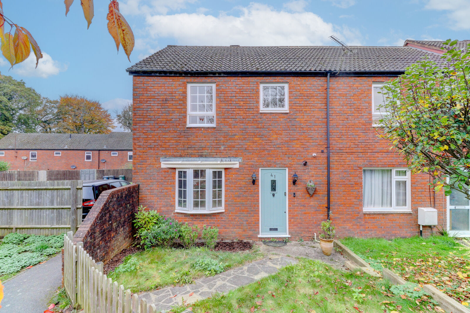 3 bedroom end terraced house for sale Simmons Way, High Wycombe, HP14, main image