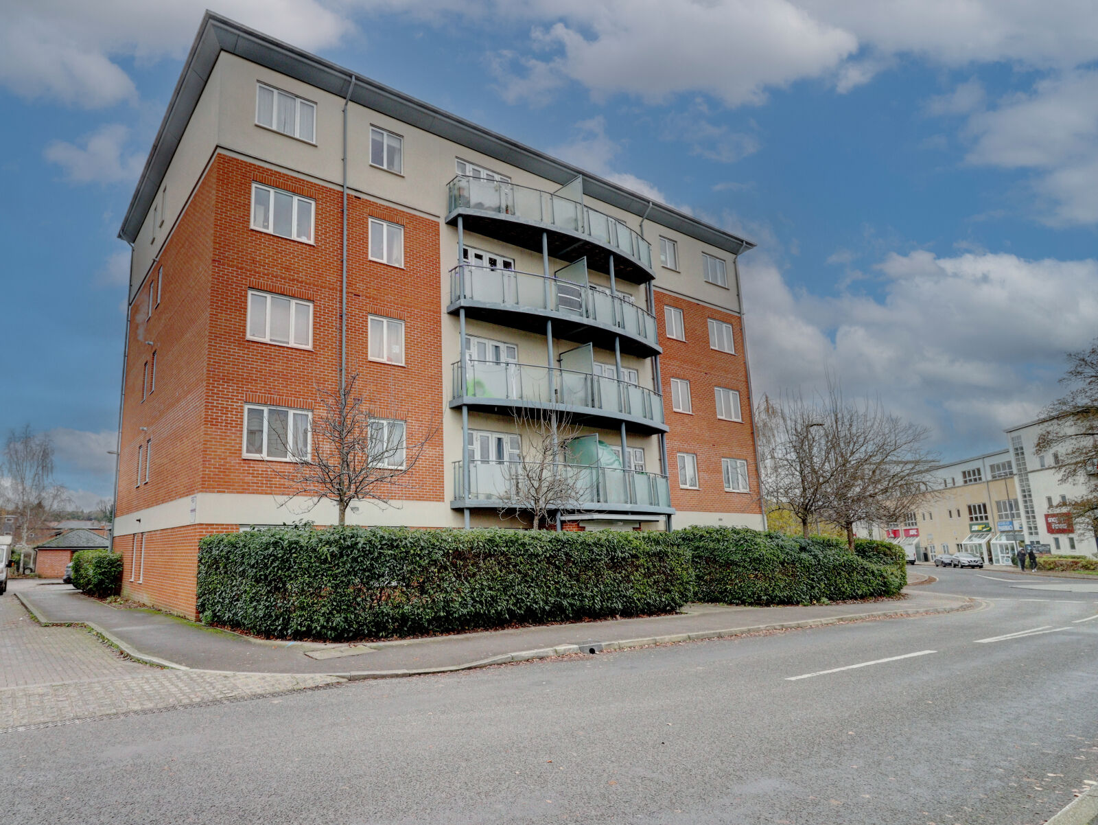 2 bedroom  flat for sale Highgate House, Chequers Avenue, HP11, main image