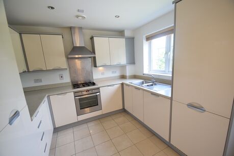 2 bedroom  flat to rent, Available unfurnished now