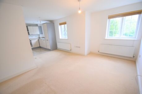 2 bedroom  flat to rent, Available unfurnished now