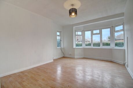 2 bedroom  flat for sale