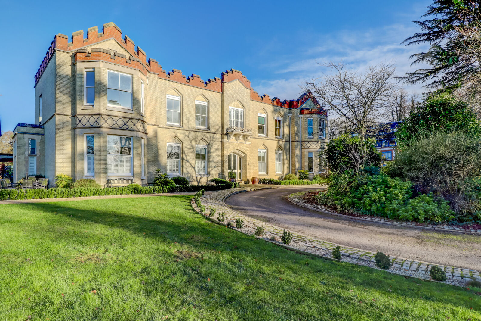 3 bedroom  flat for sale Four Ashes Road, High Wycombe, HP15, main image