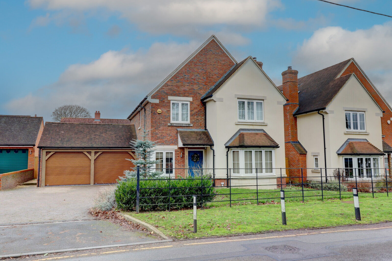 4 bedroom detached house for sale Picts Lane, Princes Risborough, HP27, main image