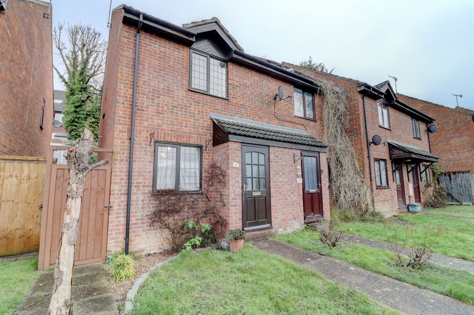 2 bedroom end terraced house for sale Ludlow Mews, High Wycombe, HP11, main image