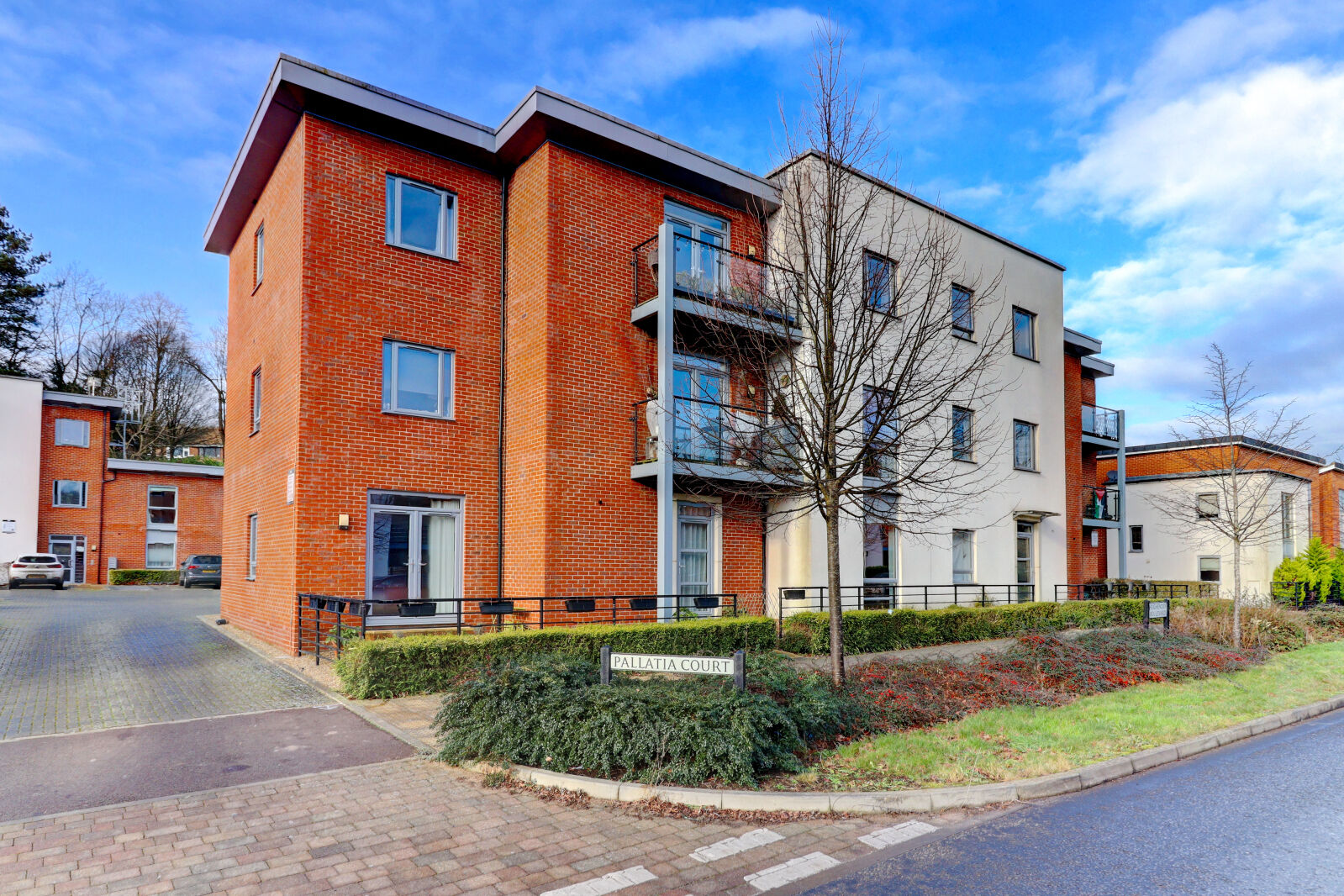 2 bedroom  flat for sale Pallatia Court, High Wycombe, HP13, main image