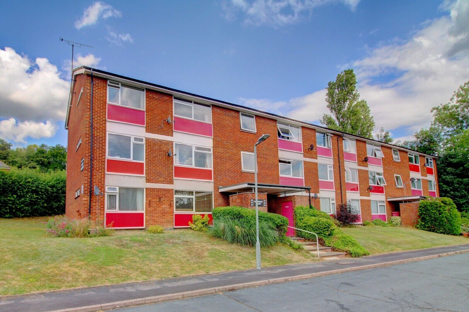 2 bedroom  flat for sale Rosemary Court, Rosemary Close, HP12, main image