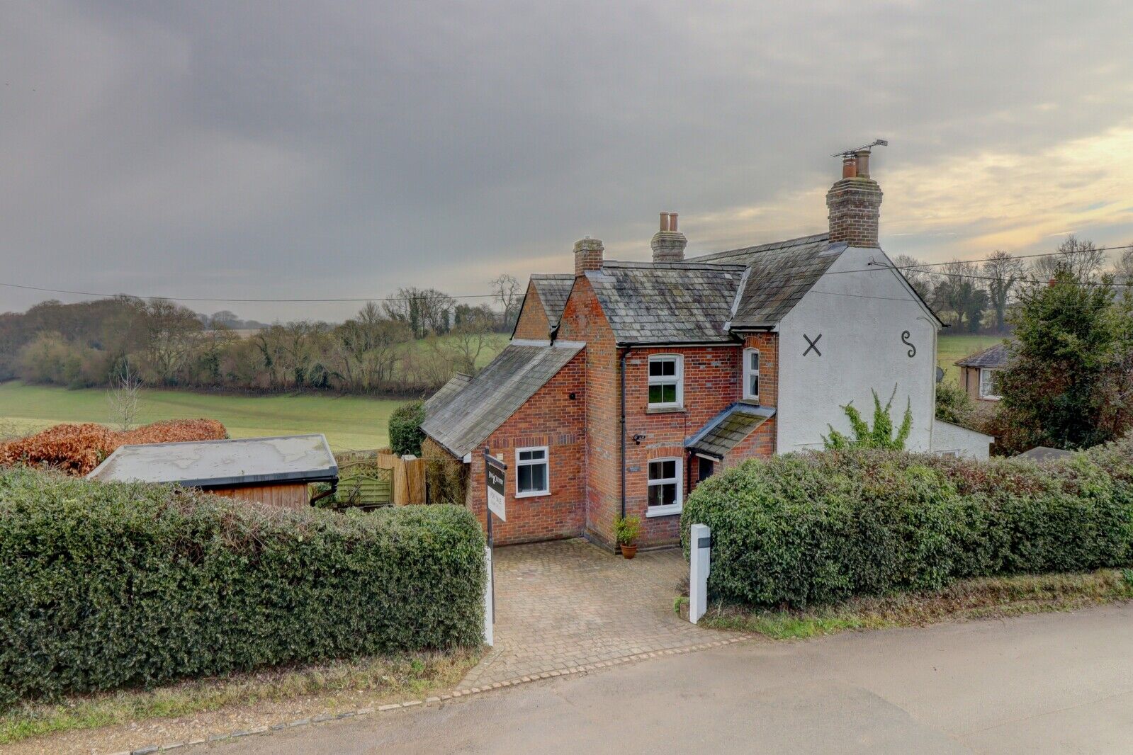 4 bedroom detached house for sale Bullocks Farm Lane, High Wycombe, HP14, main image