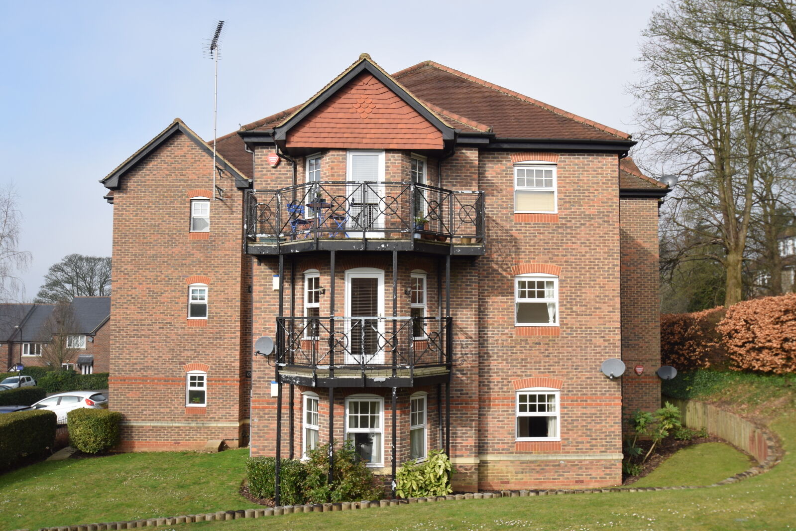 2 bedroom  flat for sale Shrubbery Close, High Wycombe, HP13, main image