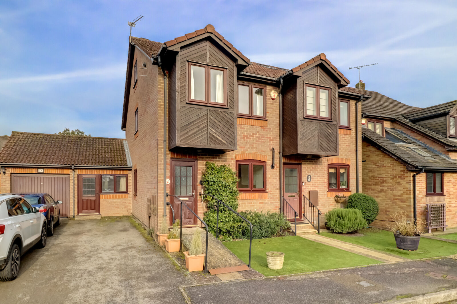 3 bedroom end terraced house for sale Hervines Court, Amersham, HP6, main image