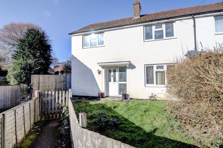 3 bedroom end terraced house for sale