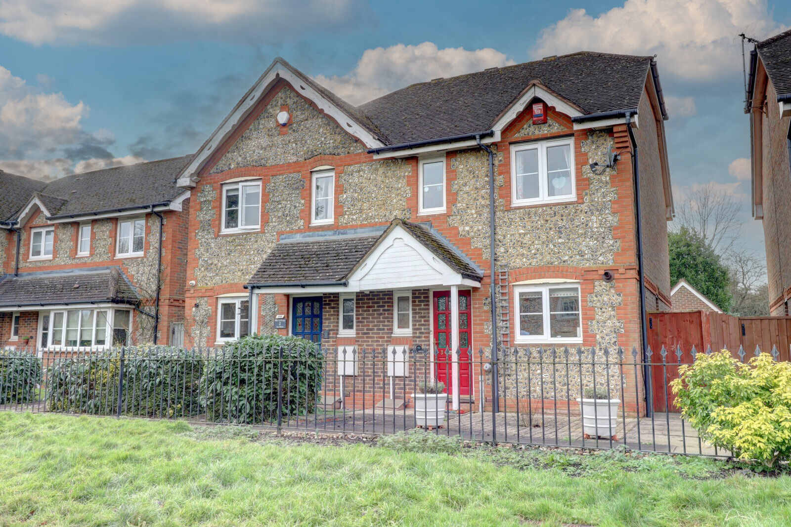 3 bedroom semi detached house for sale Ivy Close, Princes Risborough, HP27, main image