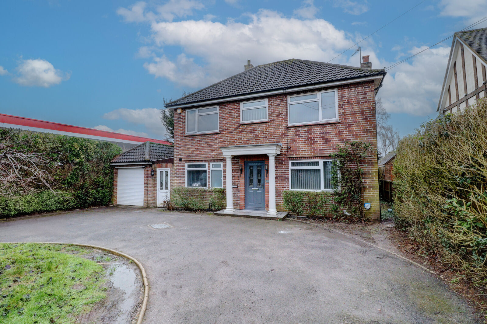 3 bedroom detached house to rent, Available unfurnished now Marlow Road, High Wycombe, HP11, main image