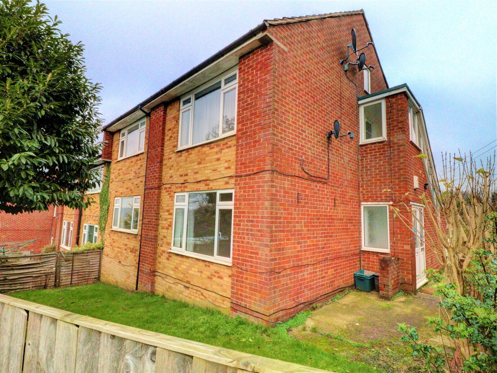 2 bedroom  flat for sale Carver Hill Road, High Wycombe, HP11, main image