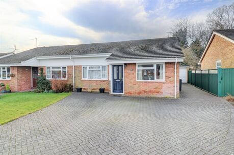 3 bedroom semi detached bungalow for sale