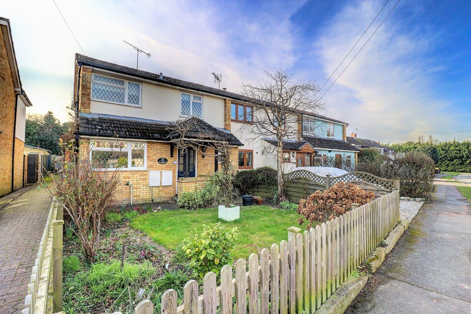 3 bedroom end terraced house for sale Winters Way, High Wycombe, HP15, main image