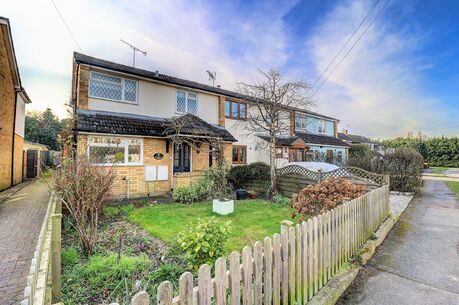 3 bedroom end terraced house for sale