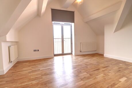 2 bedroom  flat to rent, Available unfurnished now